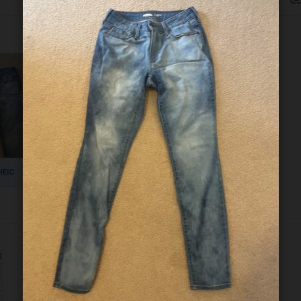 Mid-Rise Bleached Jeans